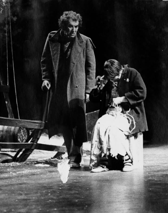 Iconografia Camoniana-  Peça “O Homem que se julgava Camões”