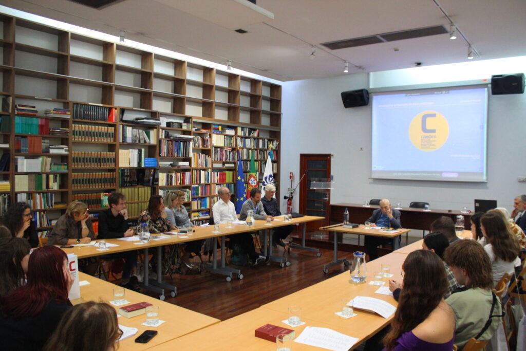 Helder Macedo dá aula aberta a alunos da Universidade de Liubliana no Camões I.P.