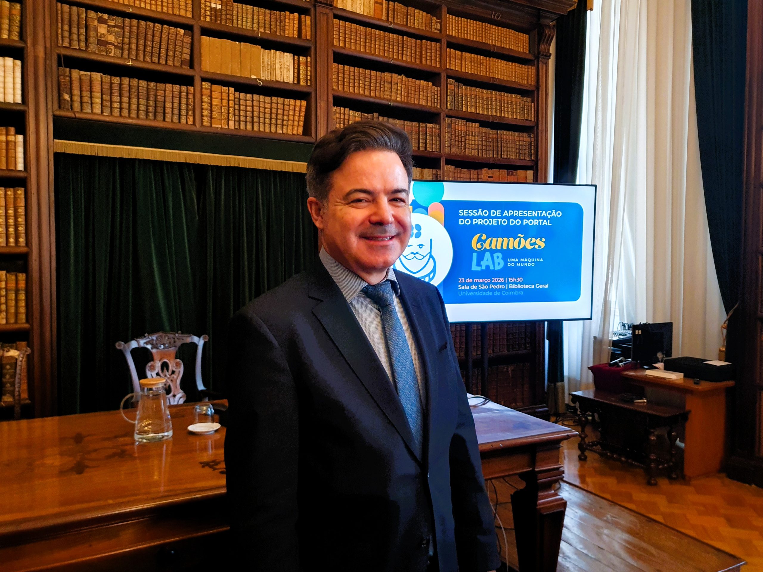 Camões Lab - Uma Máquina do Mundo