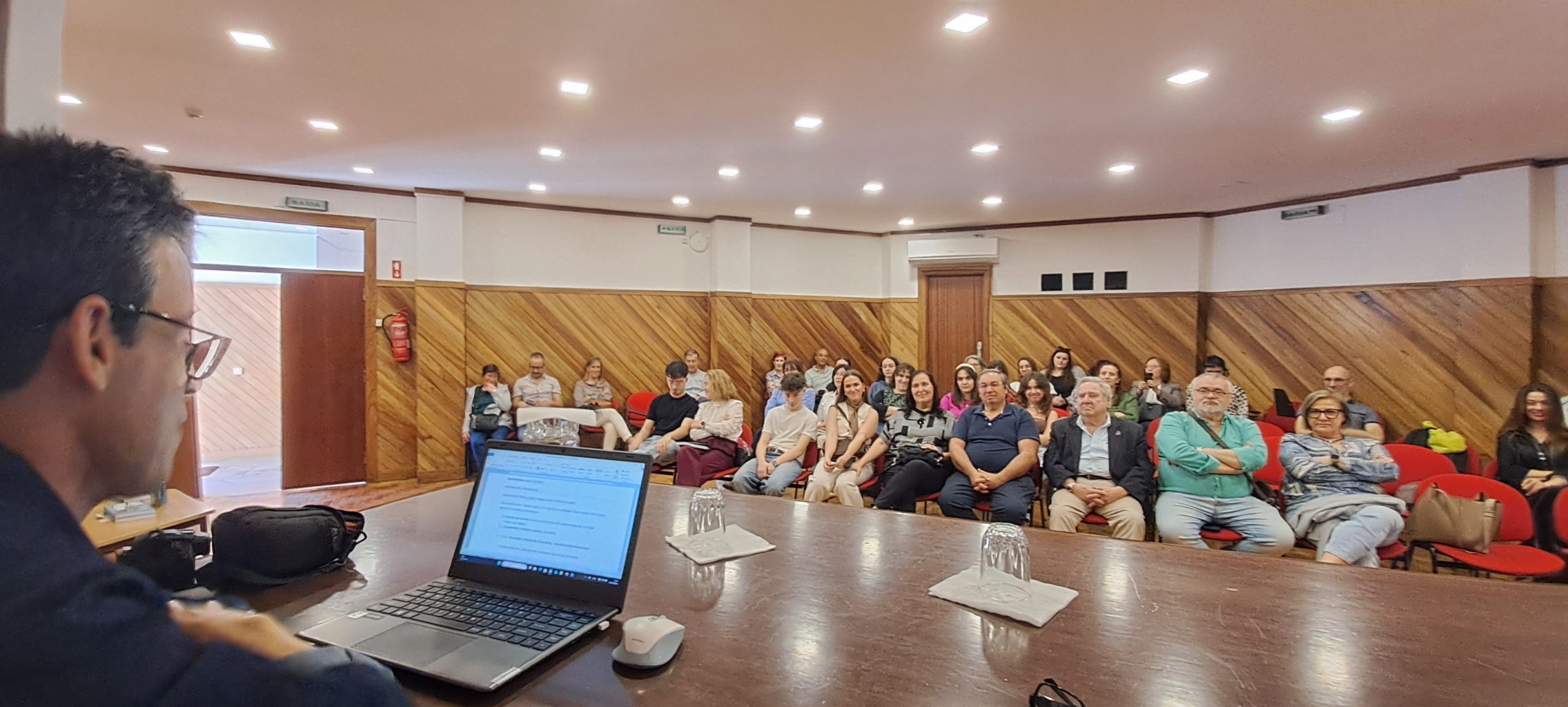 Apresentação do livro “De Luís de Camões a Martim de Castro do Rio”, de Eduardo Manuel Dias