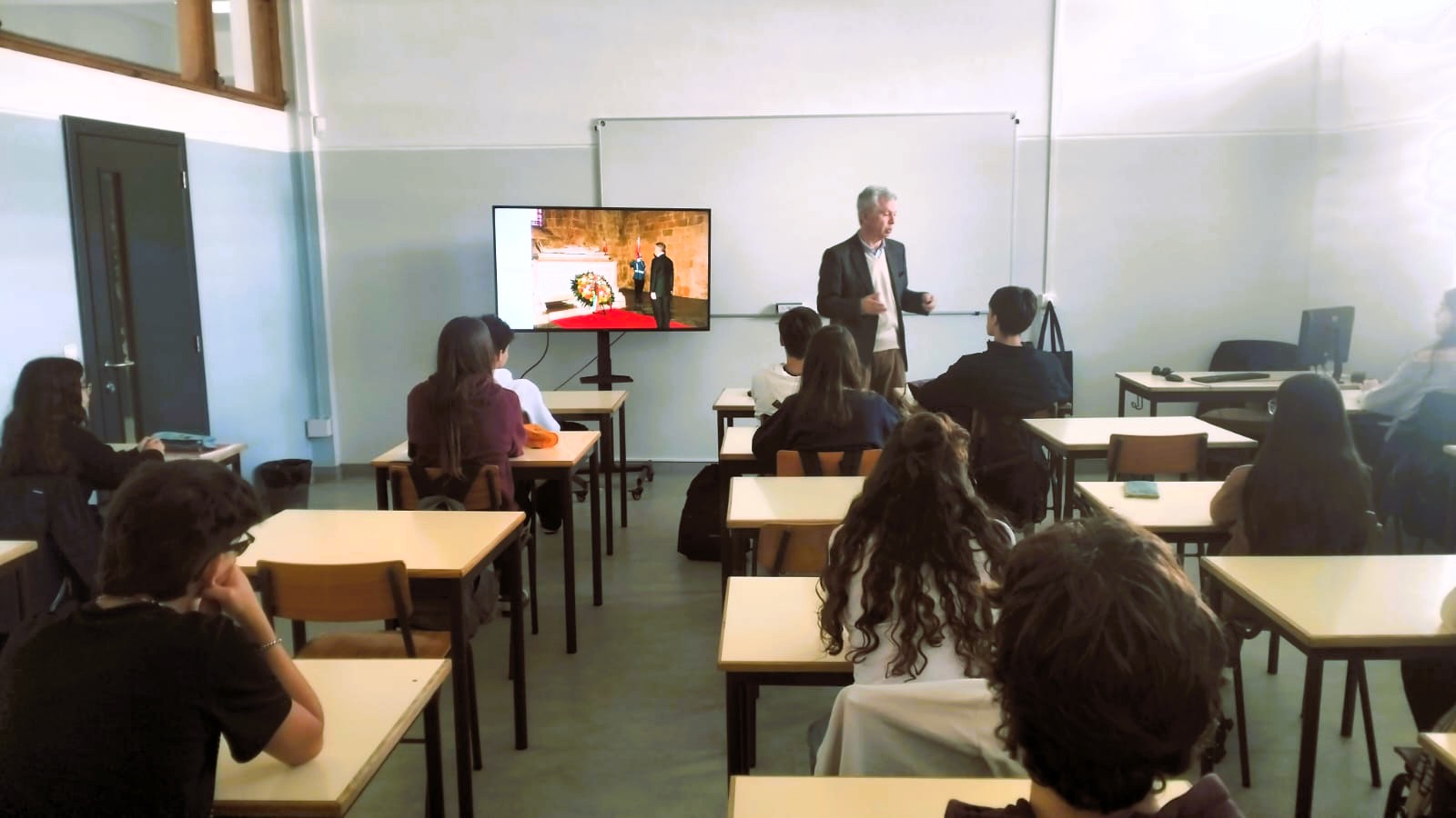 A atualidade da obra de Camões em debate em Ponta Delgada