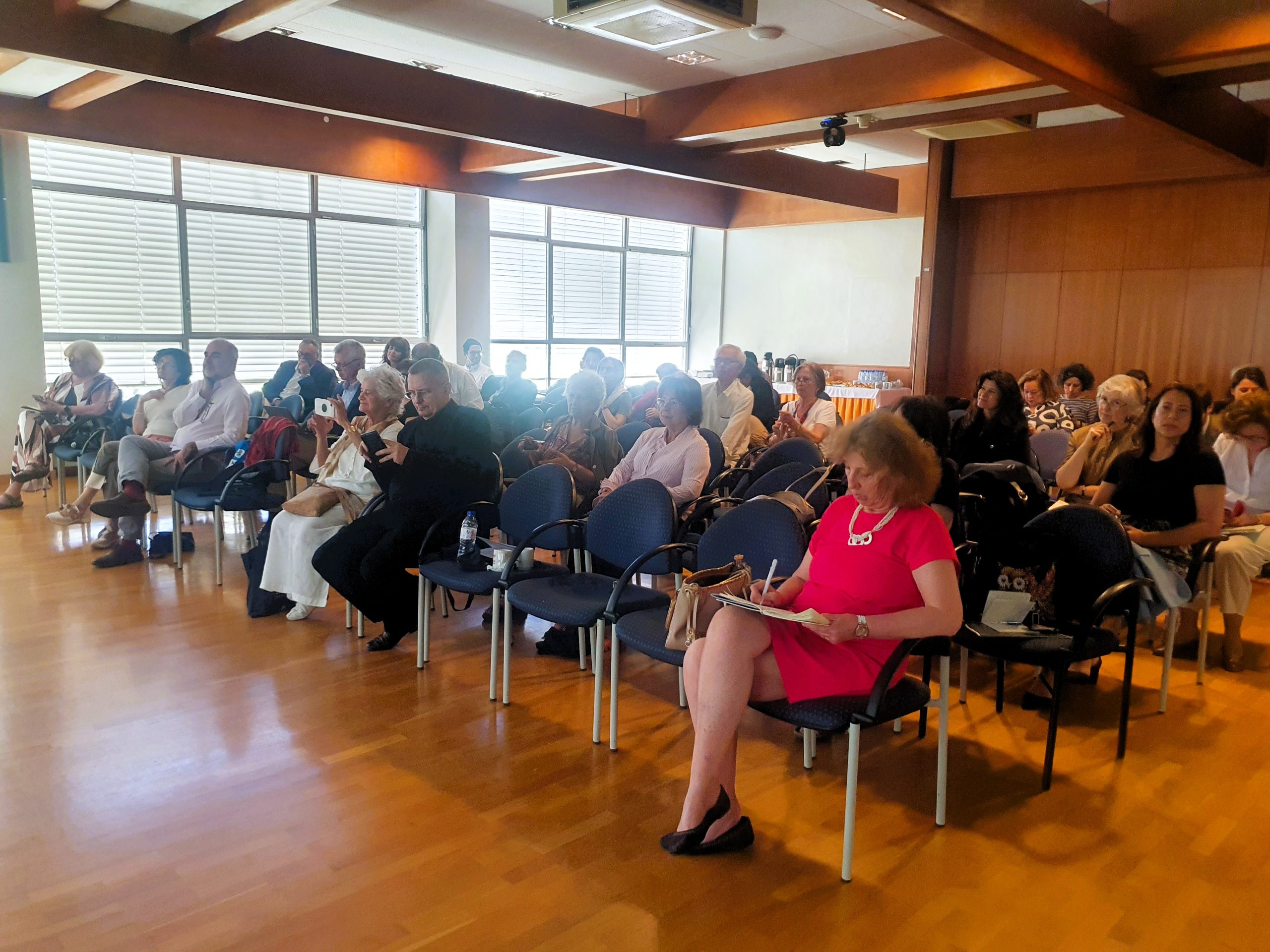 Concluída a IX Reunião Internacional de Camonistas